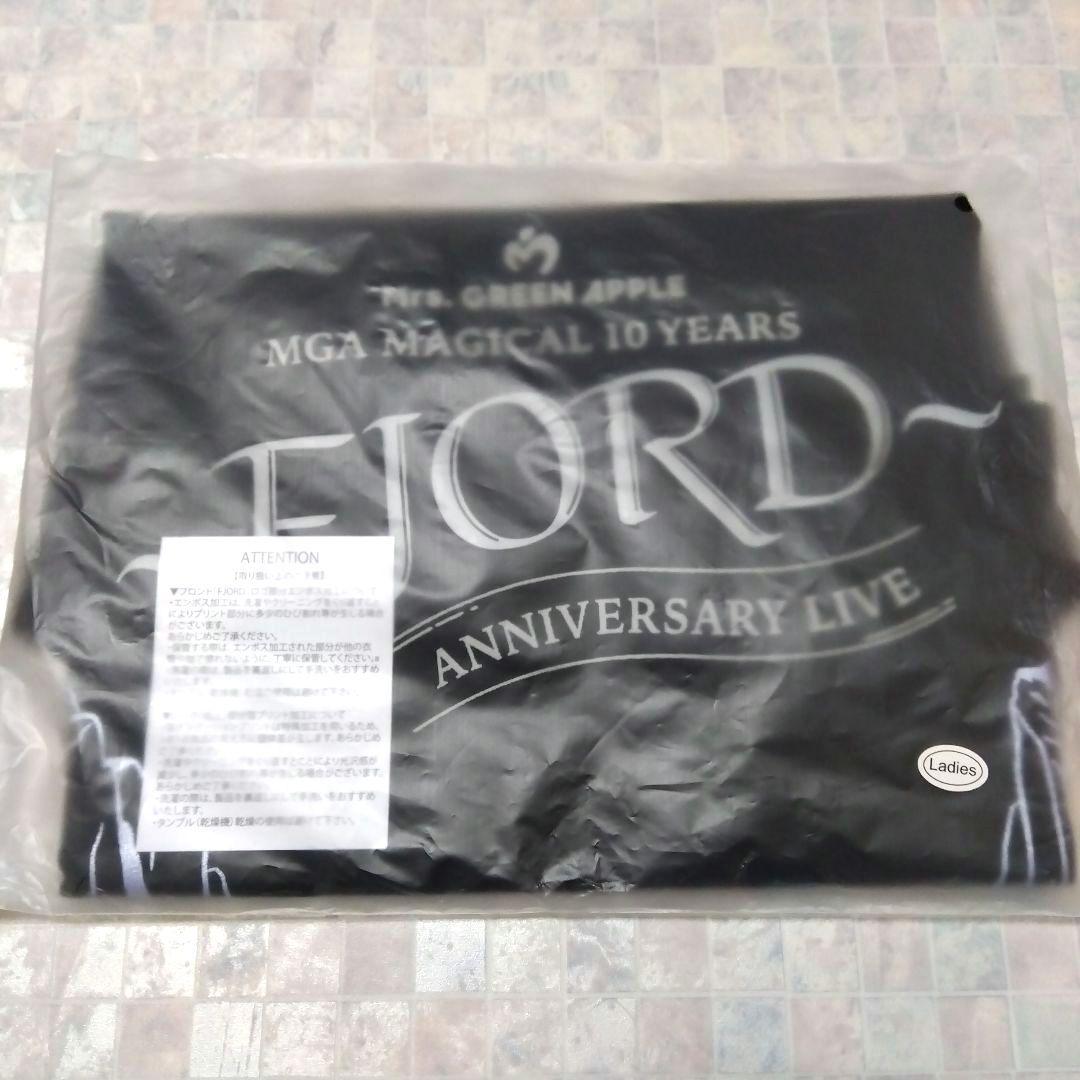ミセス　フィヨルド　ロゴTシャツ　ブラック　 クロップド　レディース