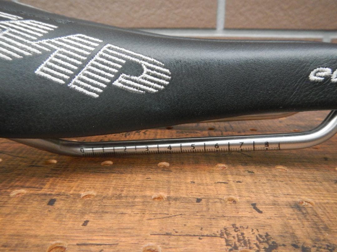 SELLE SMP EVOLUTION サドル エボリューション ピスト