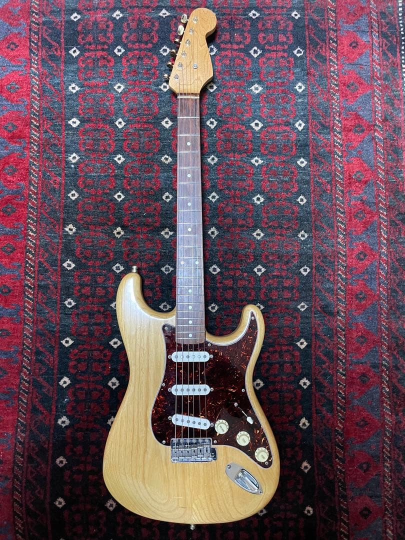 高音質　高品質　ストラトタイプ　コンポーネント カスタム　ギター　guitar