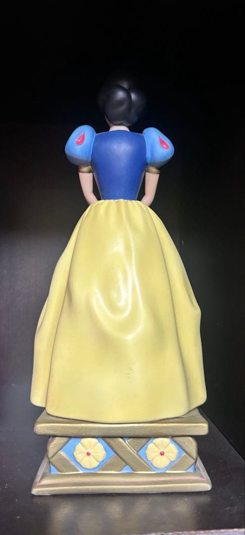 ディズニープリンセスフィギュア5,000限定品白雪姫オルゴール陶器