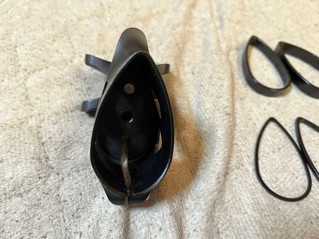 インターナルシートポストクランプ　　ロードバイク　スペーサー