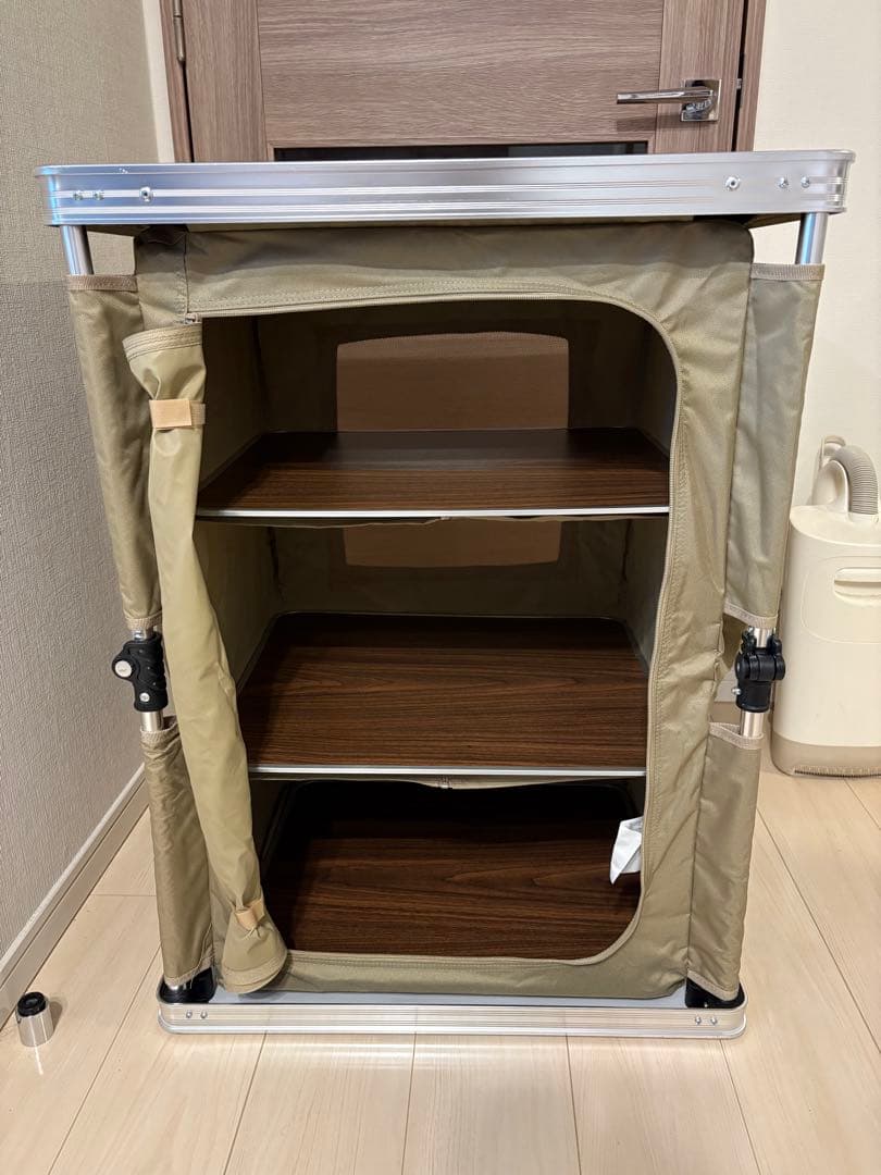 DOD 折りたたみ式アウトドアテーブル カーキ