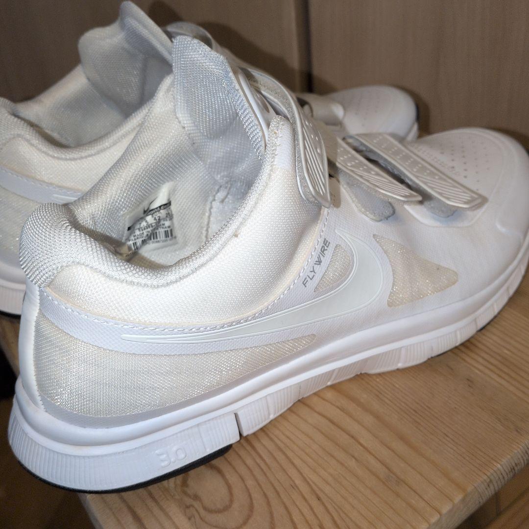 ナイキ　野球　アップシューズ　トレーニングシューズ
