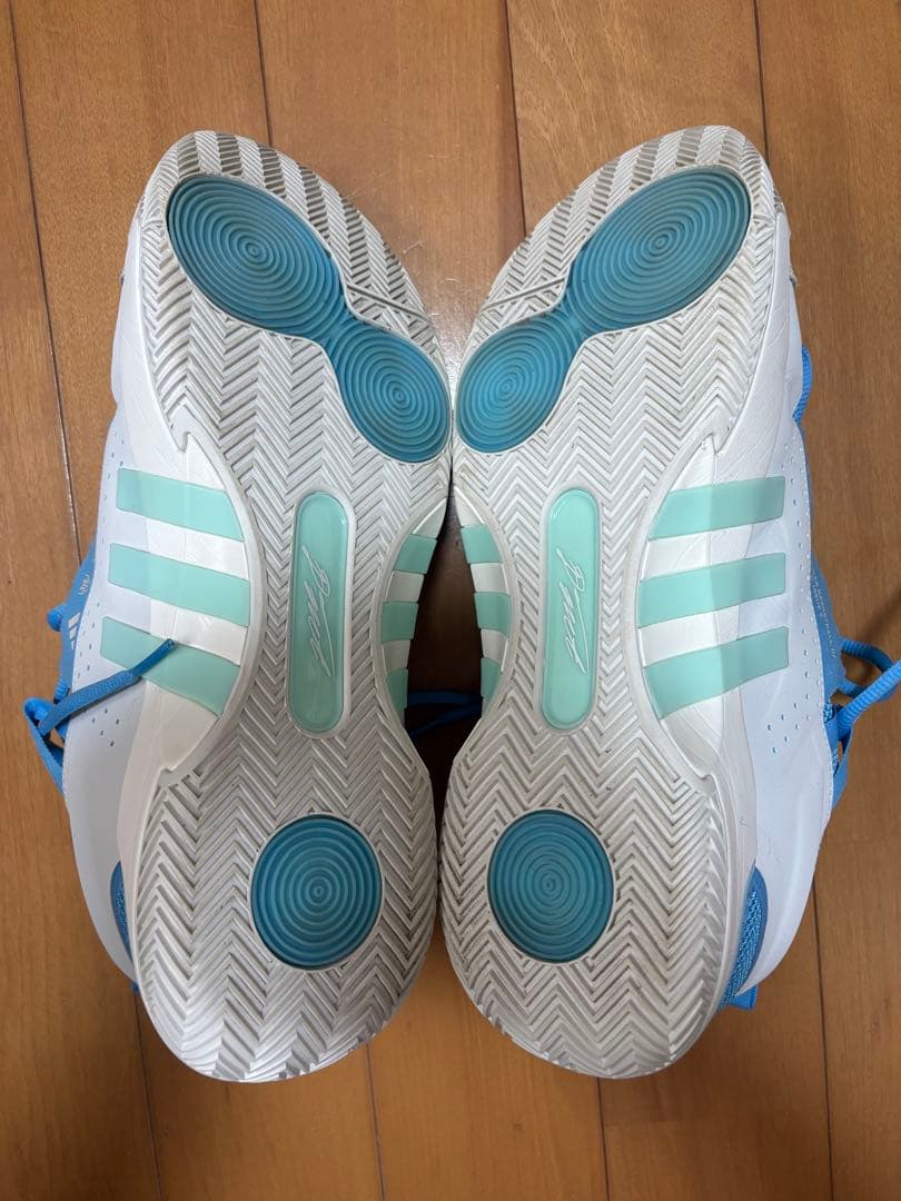 adidas D.O.N lSSUE 5 バスケットボールシューズ