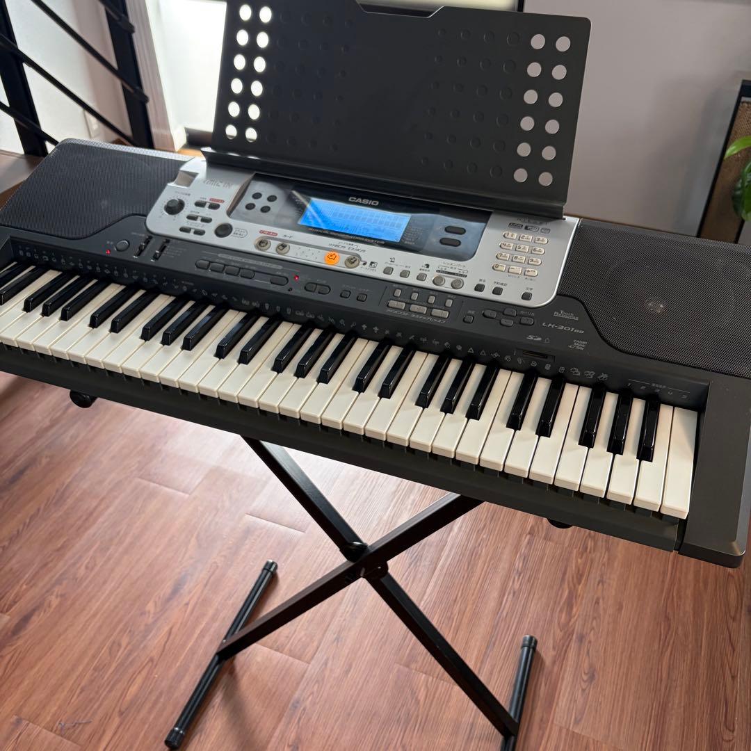 CASIO LK-301BB キーボードスタンド付き（訳あり）