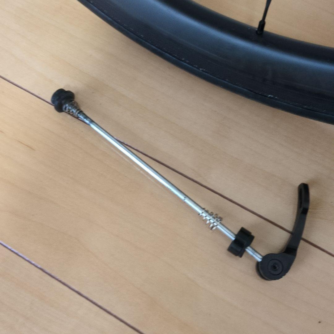 sakya carbon の軽量カーボンチューブラーホイール