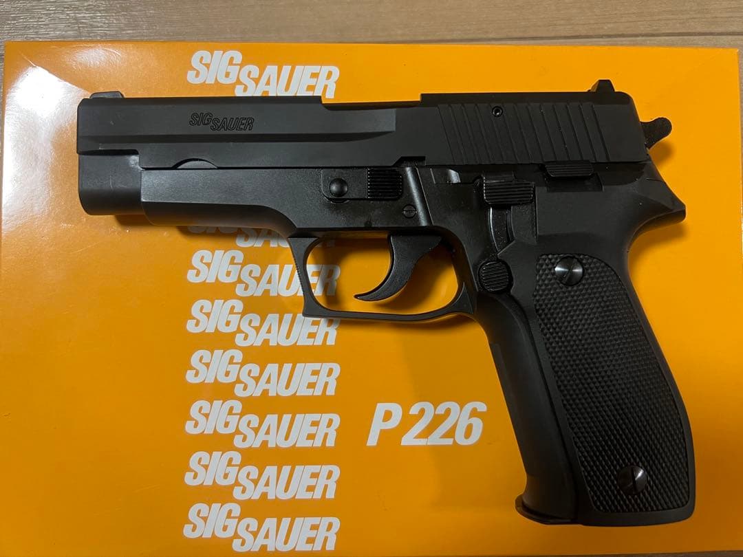 タナカワークスP226 SIG SAUER モデルガン　ホルスター　キャップ付き