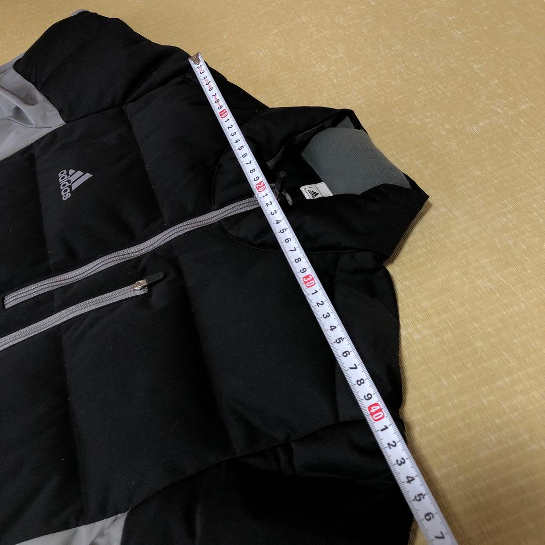 【adidas】ワンポイント　ダウンジャケット ウインドブレーカー　半袖　ベスト
