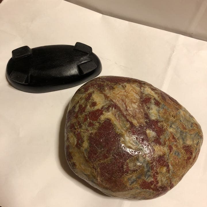 珍品レア 自然石の赤石の原石