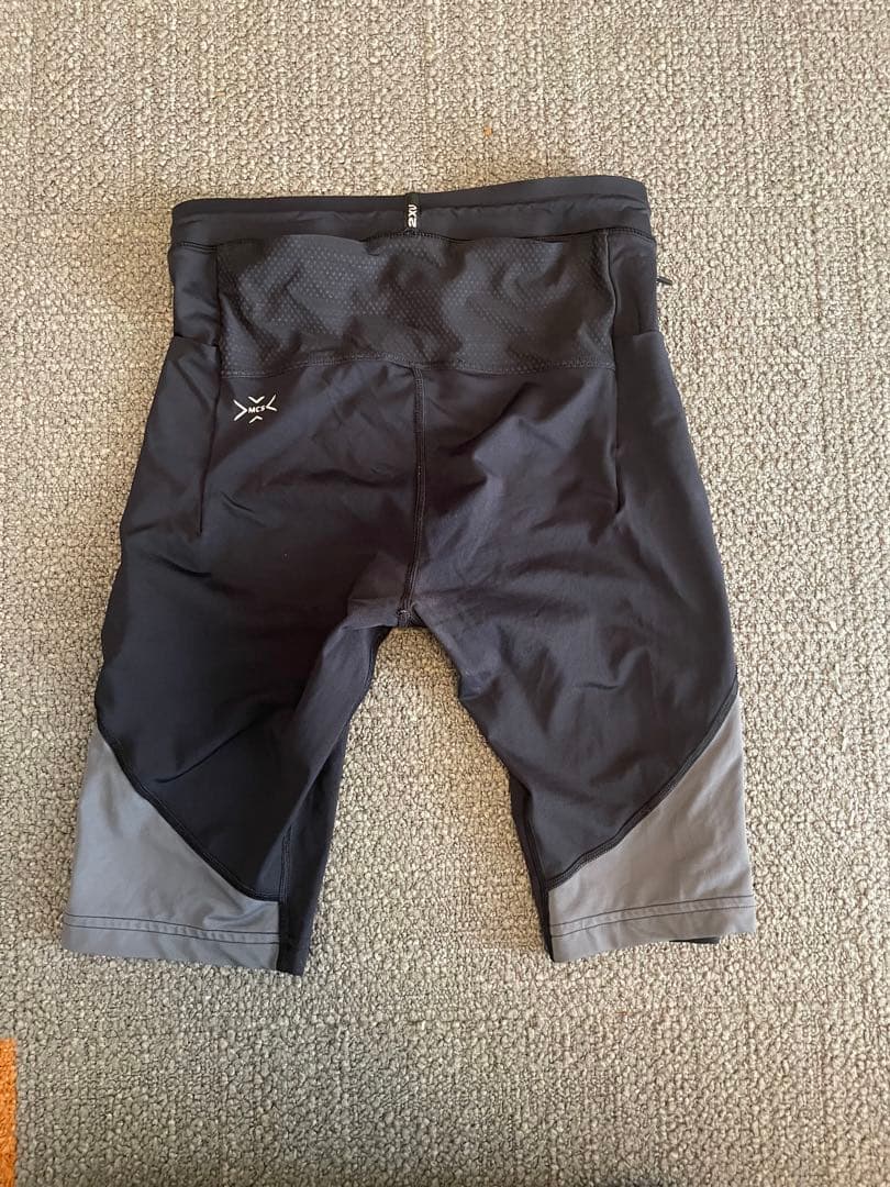 2XU ライトスピード リアクト コンプレッションショート