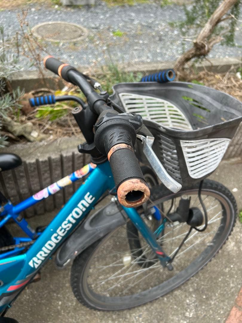 BRIDGESTONE キッズ自転車 青 前カゴ付き 引き取り限定