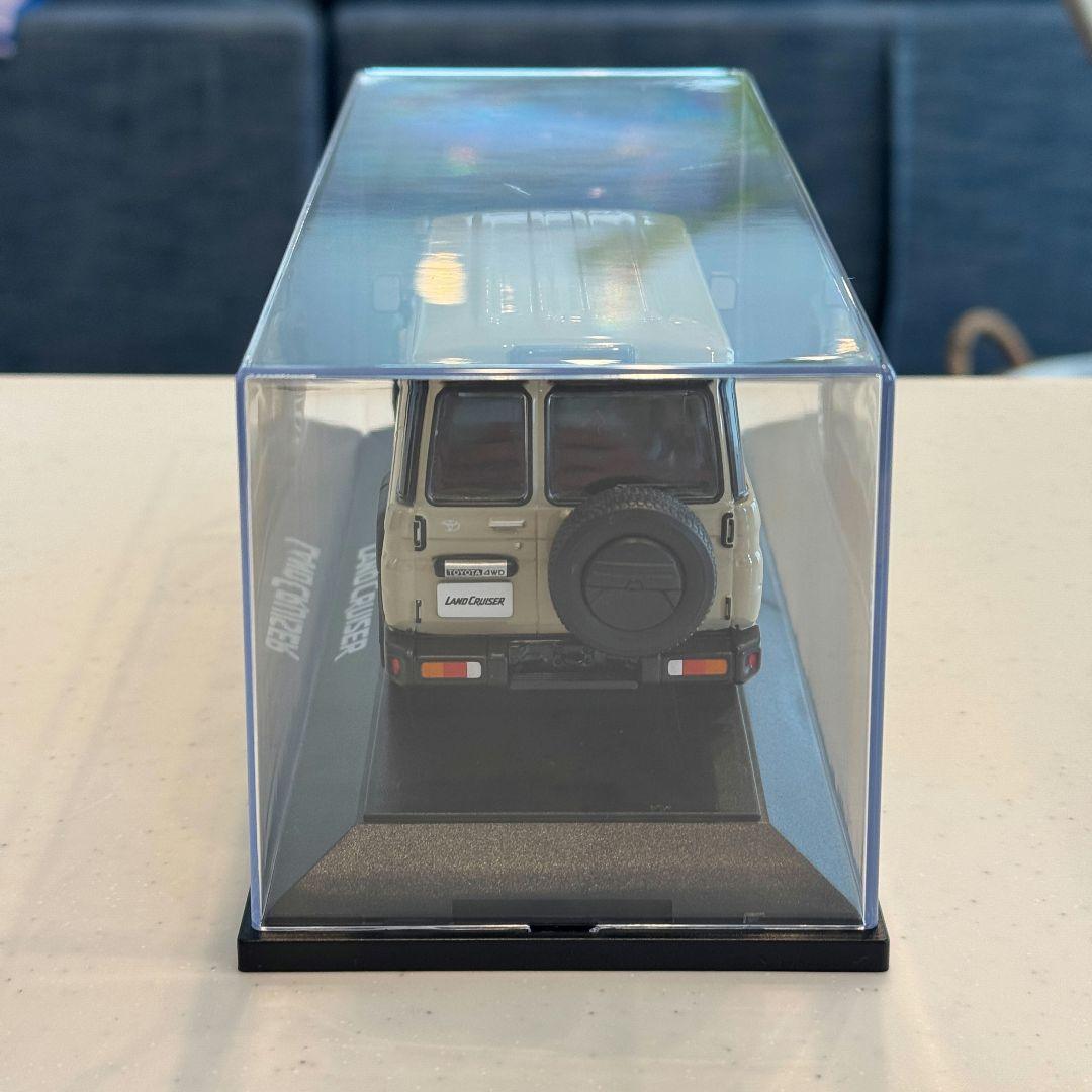 トヨタ ランドクルーザー70 ミニカー ディーラー特注品 (箱なし) おまけ付き