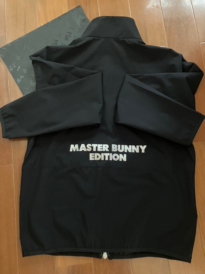 ⭐️美品⭐️マスターバニー　ジップアップジャケット　バックロゴ　撥水　黒