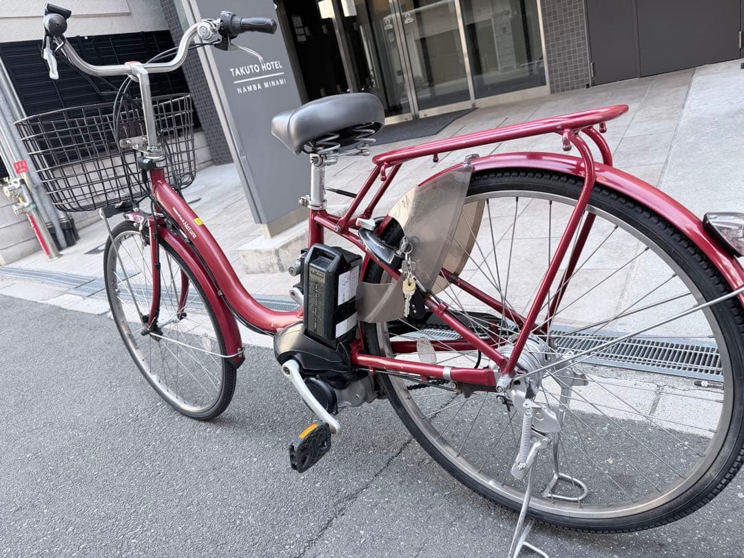 大阪府　ヤマハ　赤 電動アシスト自転車 前カゴ付き