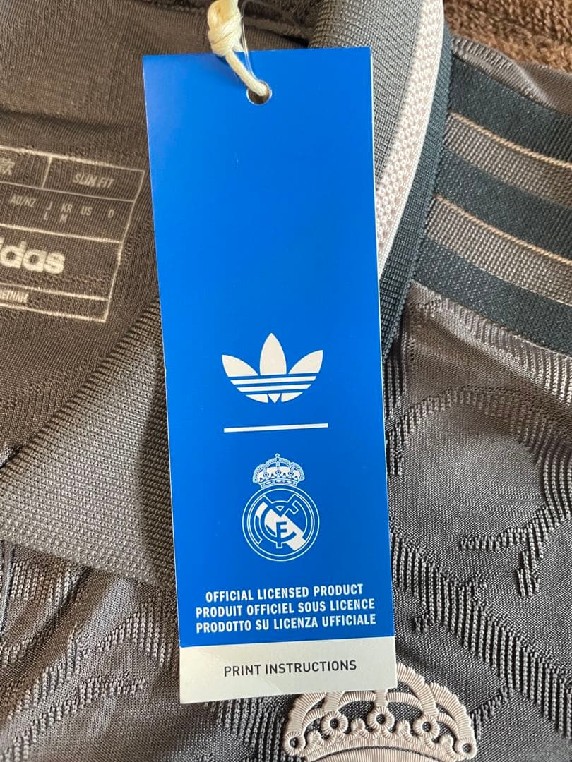 ウェア REAL MADRID 24/25 3rd authentic jersey