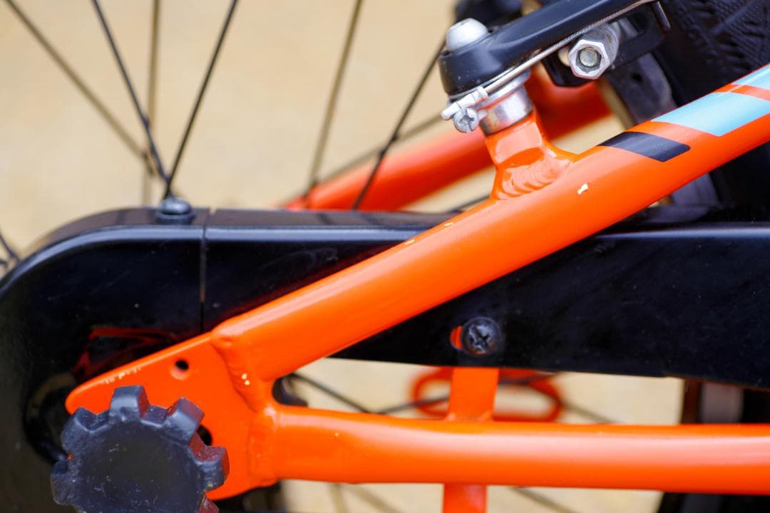 TREK precaliber 16 2018モデル【純正補助輪付】直接引取限定