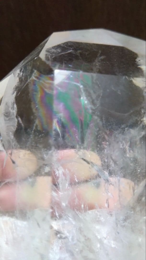 水晶ポイント　原石　虹入り