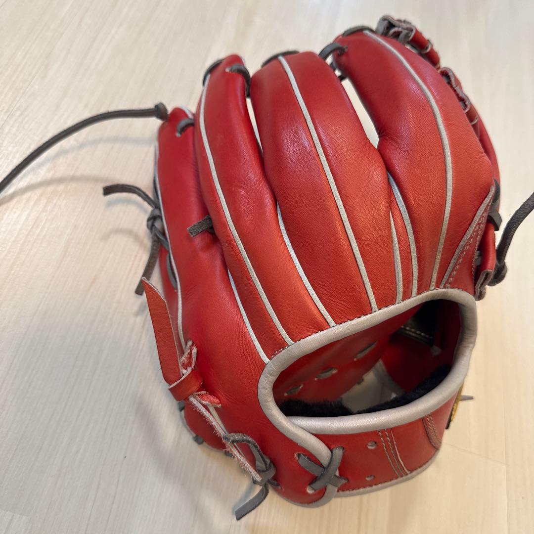 アトムズ　軟式グローブ　レッド