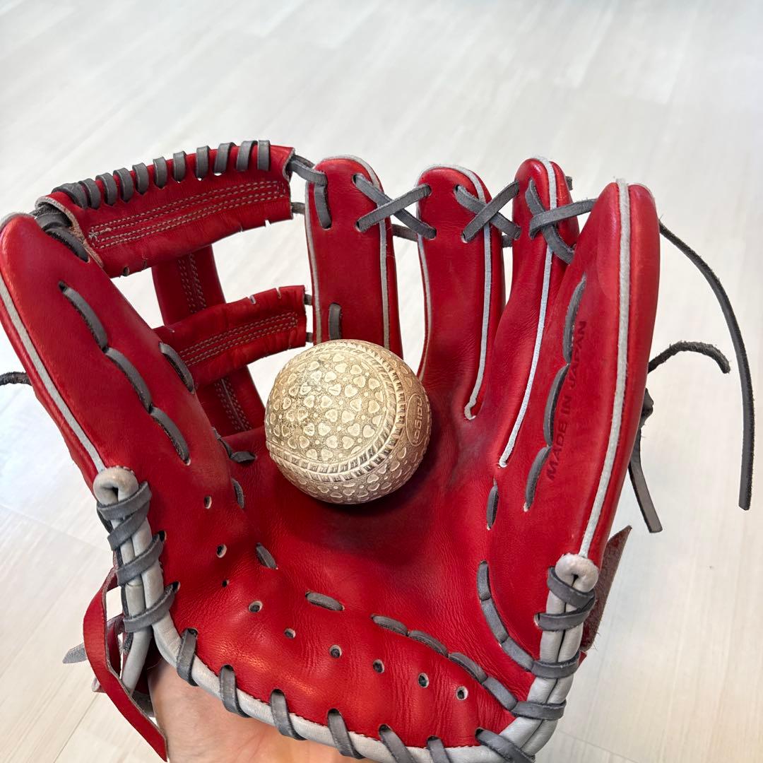 アトムズ　軟式グローブ　レッド