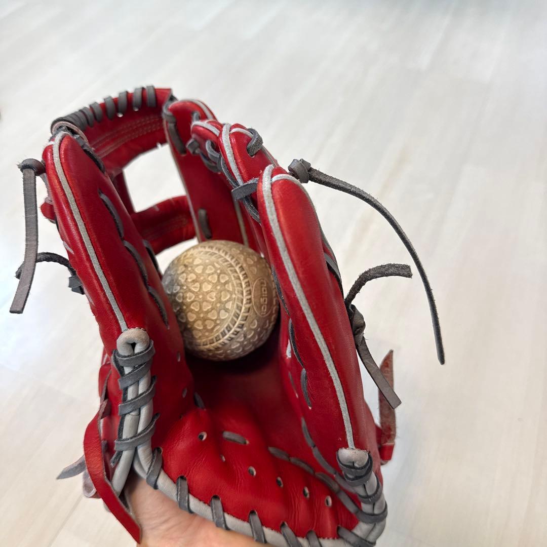 アトムズ　軟式グローブ　レッド