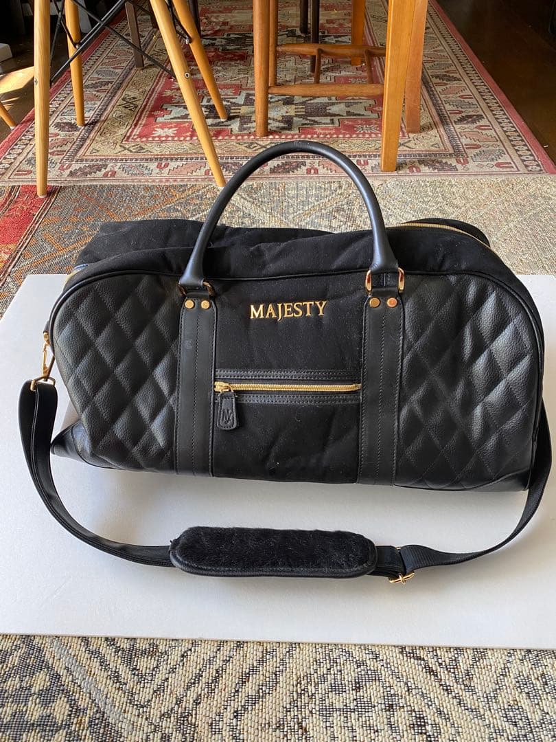 MAJESTY キルティング ブラックゴルフバッグ