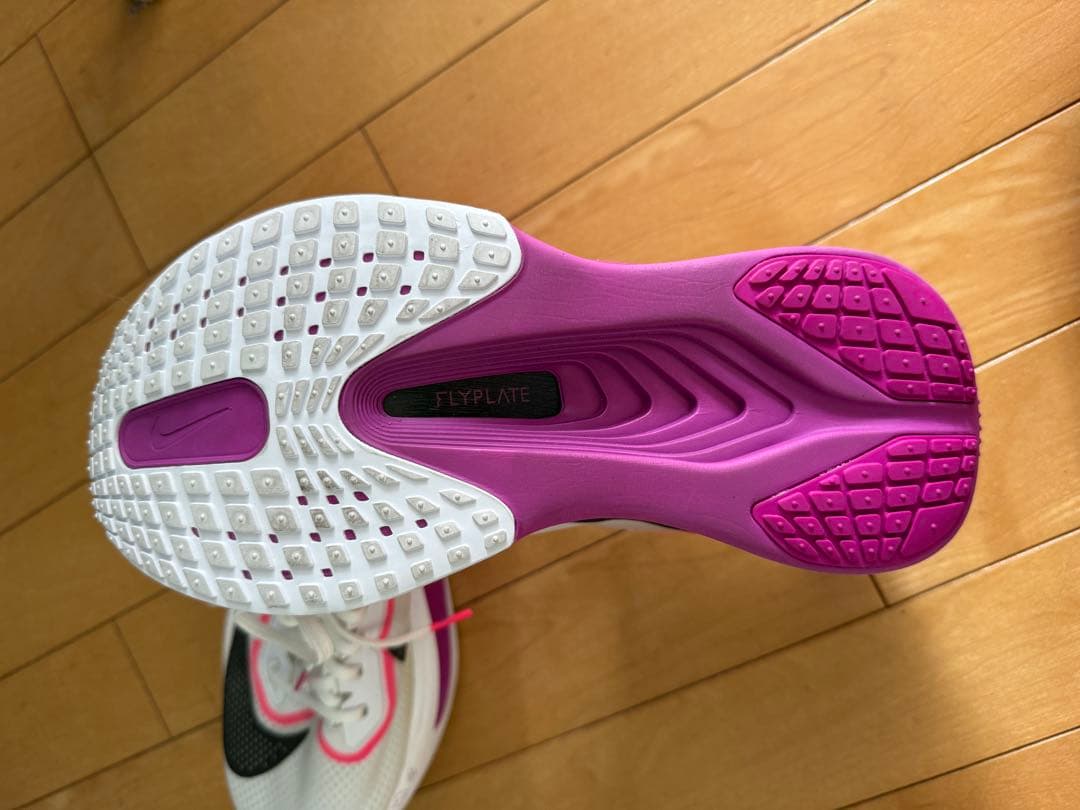 箱無し　NIKEズームフライ 6 《メンズ25.5cm》