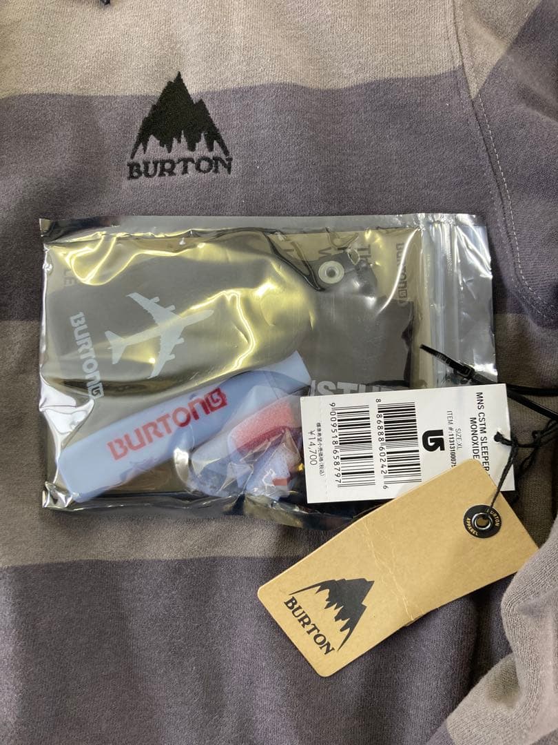 新品 burton バートン パーカー XLサイズ アパレル