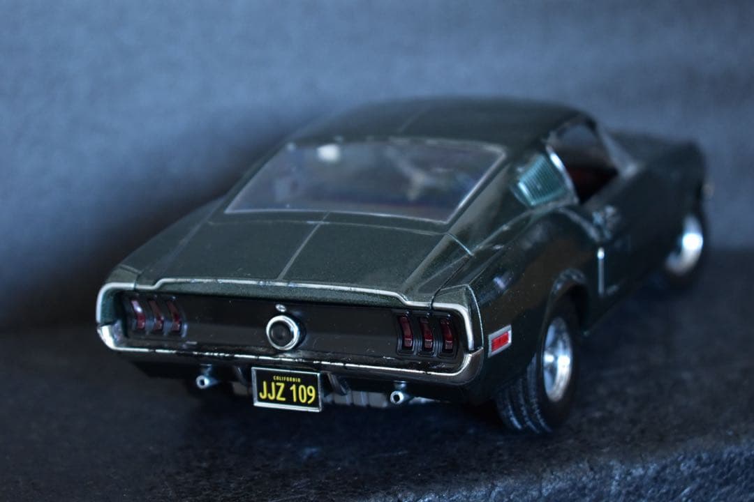 1/18 グリーンライト ブリット ‘68 フォード マスタング マックイーン
