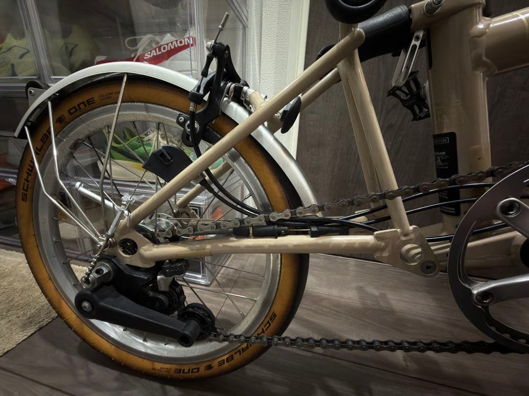 自転車本体 brompton barbour