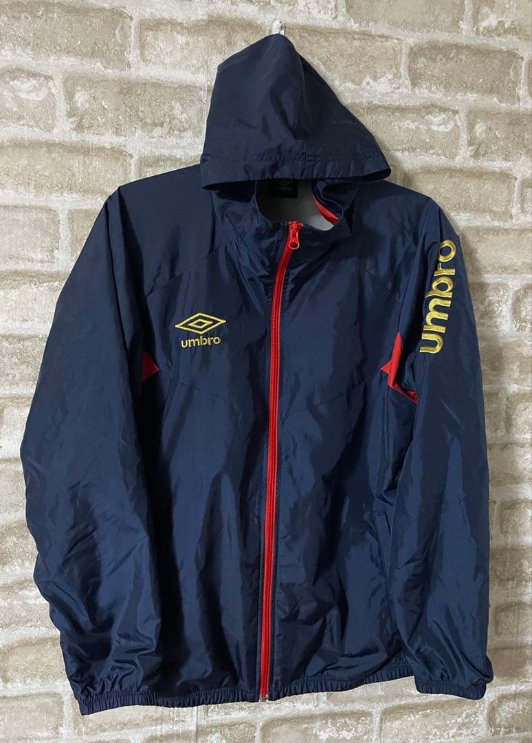 UMBRO メンズM 上下セット　ナイロンセットアップ　ナイロン上下　アンブロ