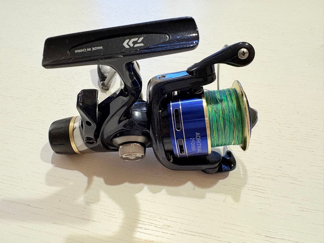 AORITRIAL 2500BRスピニングリール