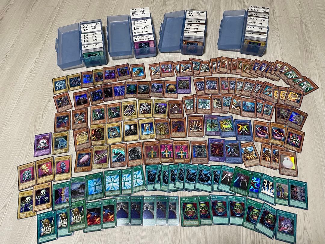 た*き様 遊戯王 まとめ売り 2000枚以上 初期カード多数あり 引退品 コレク