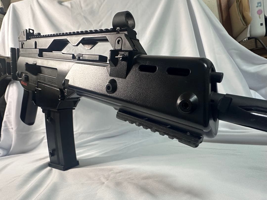 Tokyo marui G36c レッドドットとバッテリー 18歳以上