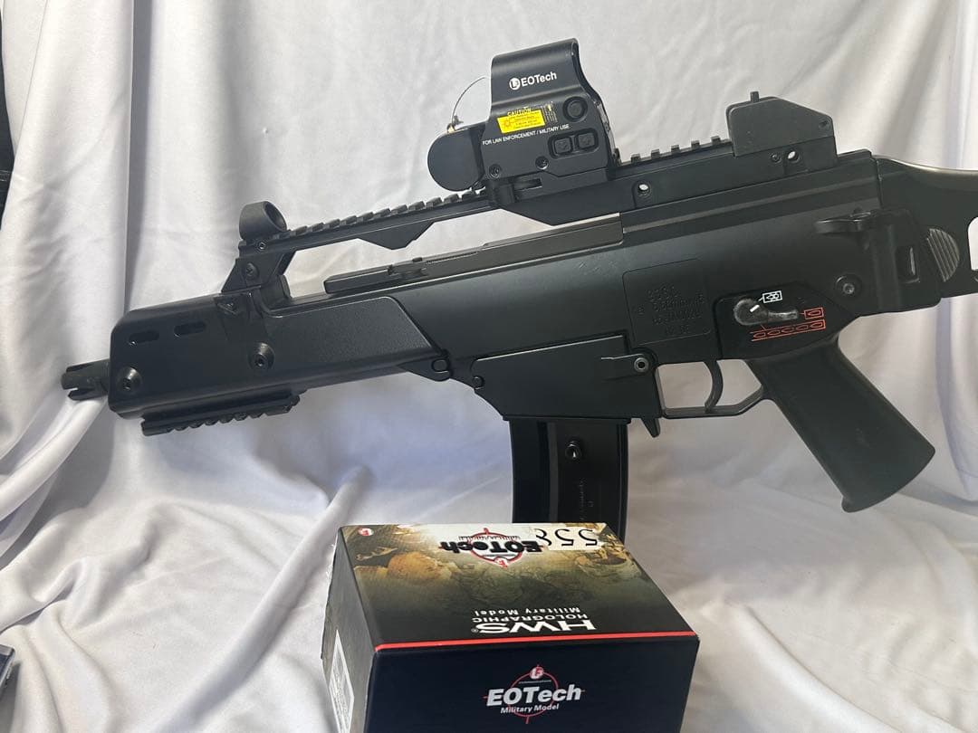 Tokyo marui G36c レッドドットとバッテリー 18歳以上