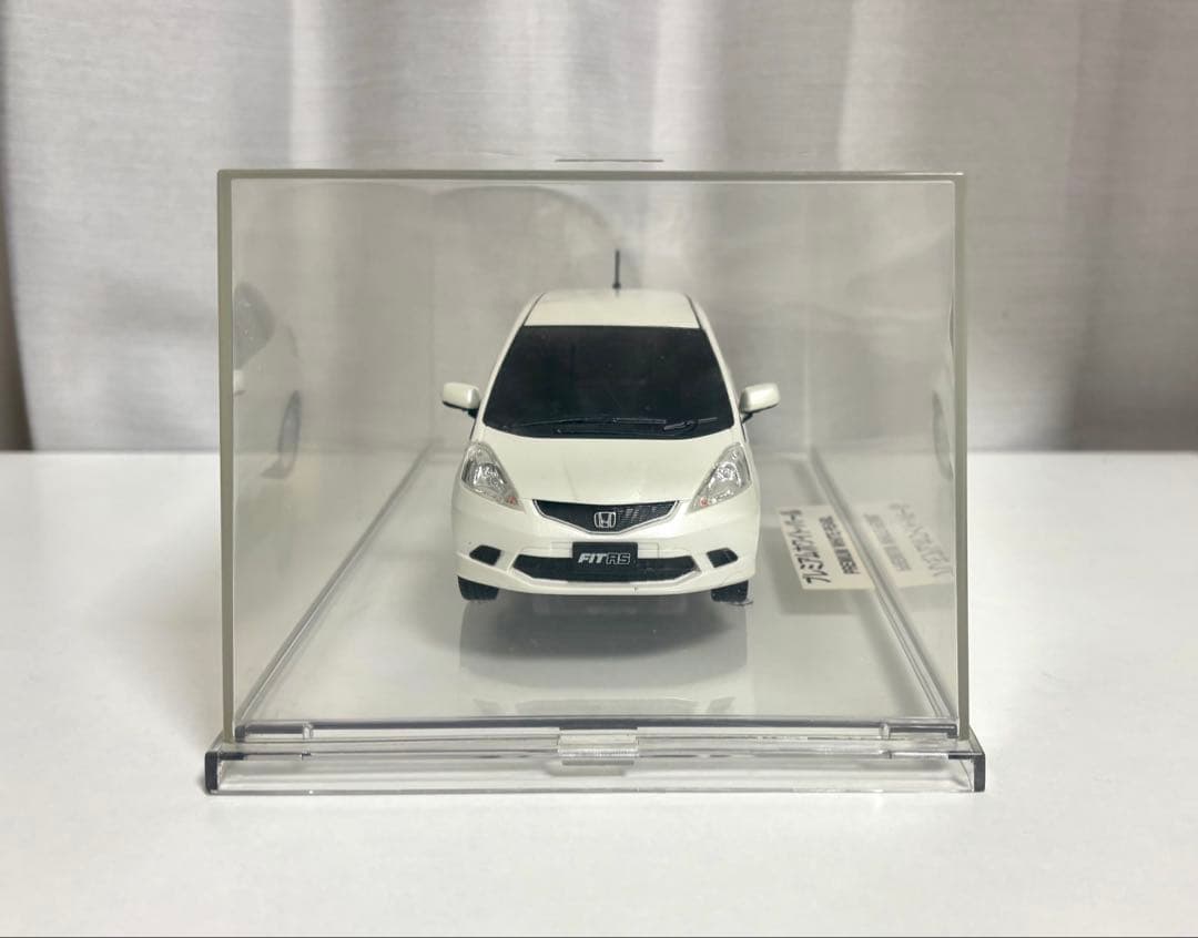 ホンダ フィット プレミアムホワイトパール