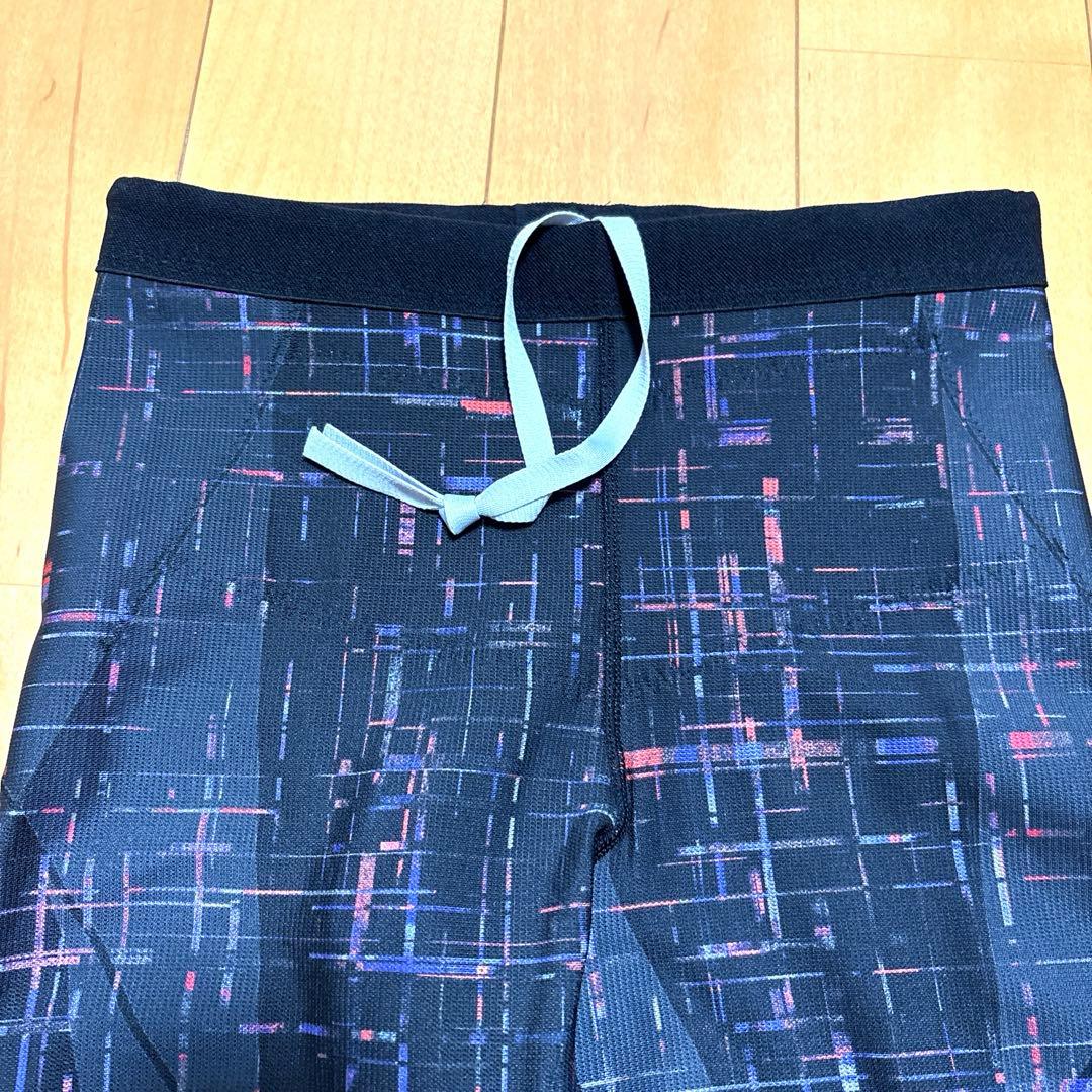 【美品】CW-X 幾何学模様レディーススポーツフィットタイツ M