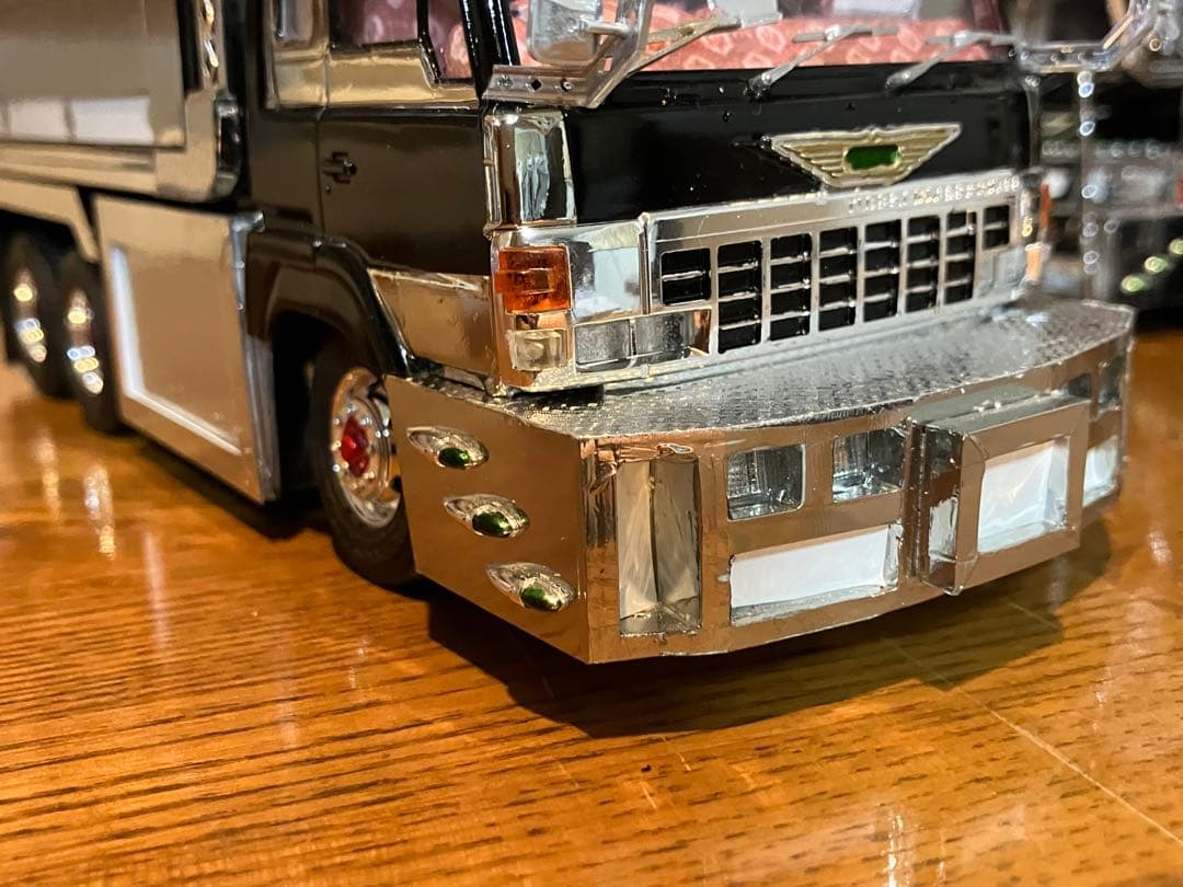 デコトラ、日野スパードルフィン、デカ箱ダンプ、完成品1／32、大型、