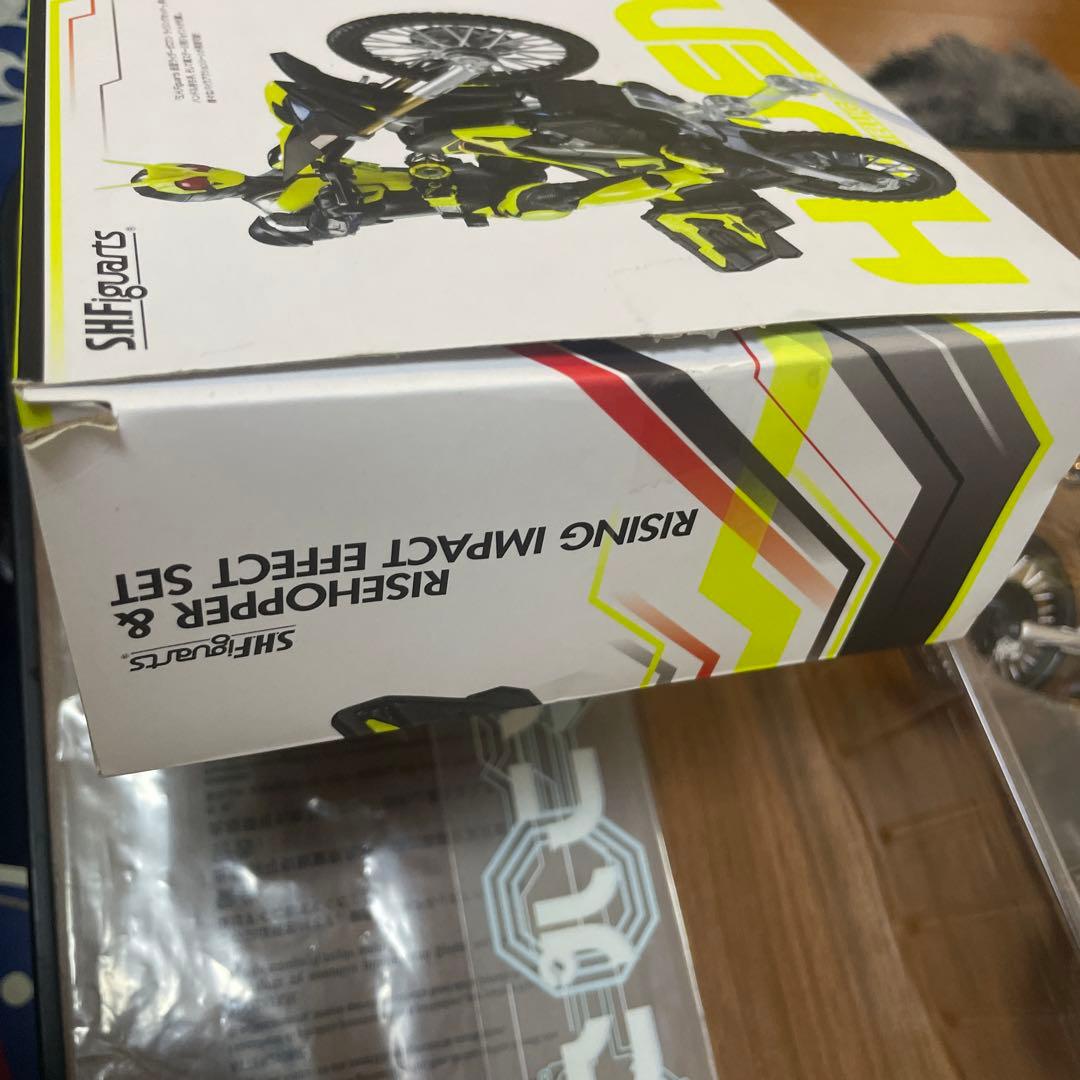 中身確認　S.H.Figuarts 仮面ライダーゼロワン　ライズホッパー