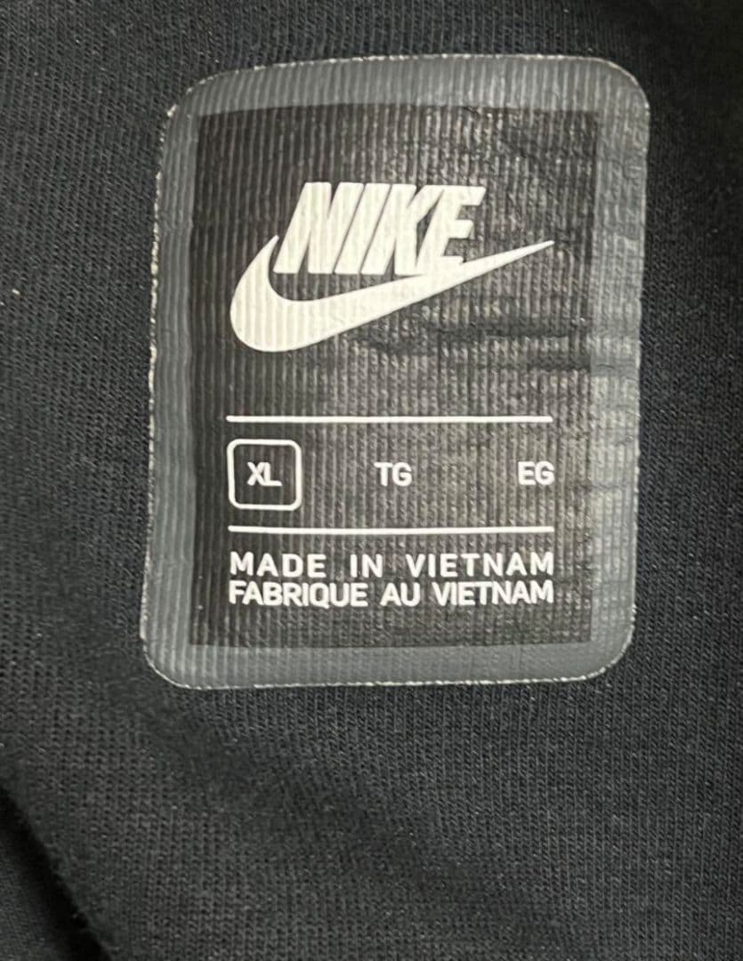 NIKE テックフリース ジップアップパーカー