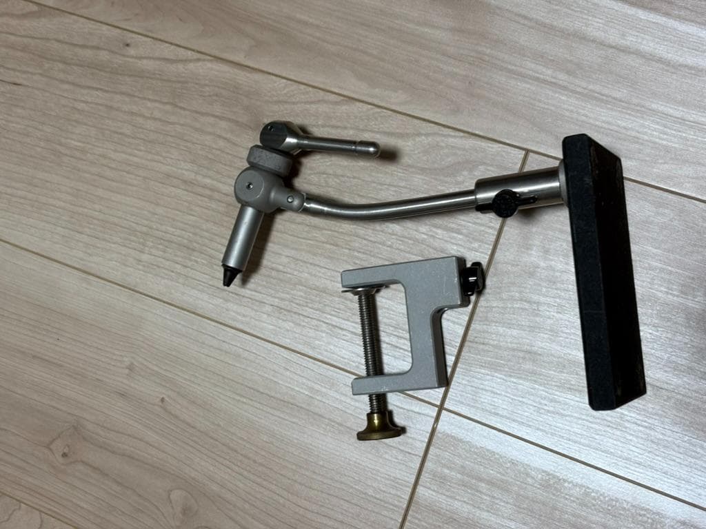 Apex Vise 調整可能バイス フライタイング　フライフィッシング　ルアー