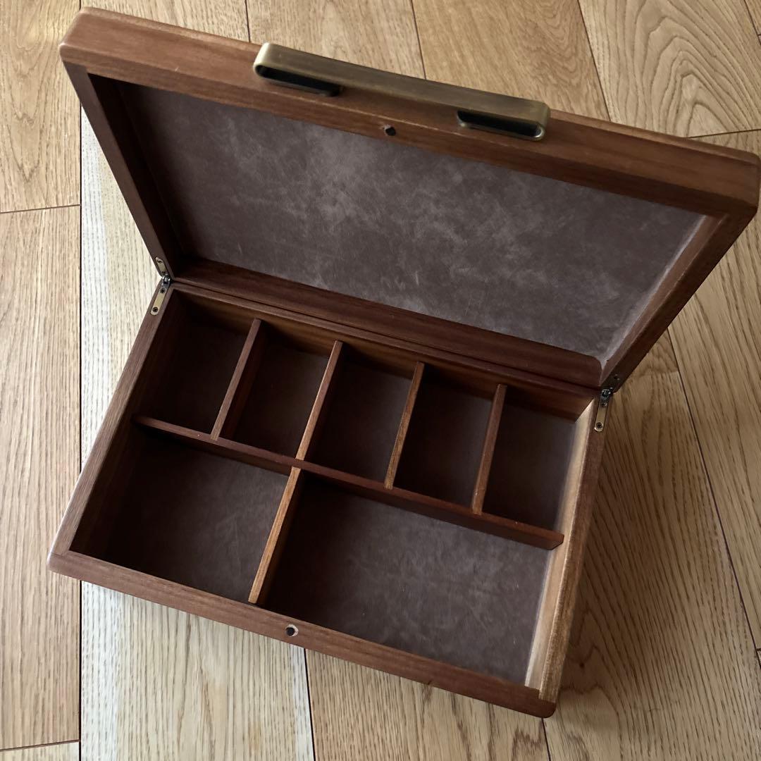 Shanik木製ジュエリーボックス 蓋つき