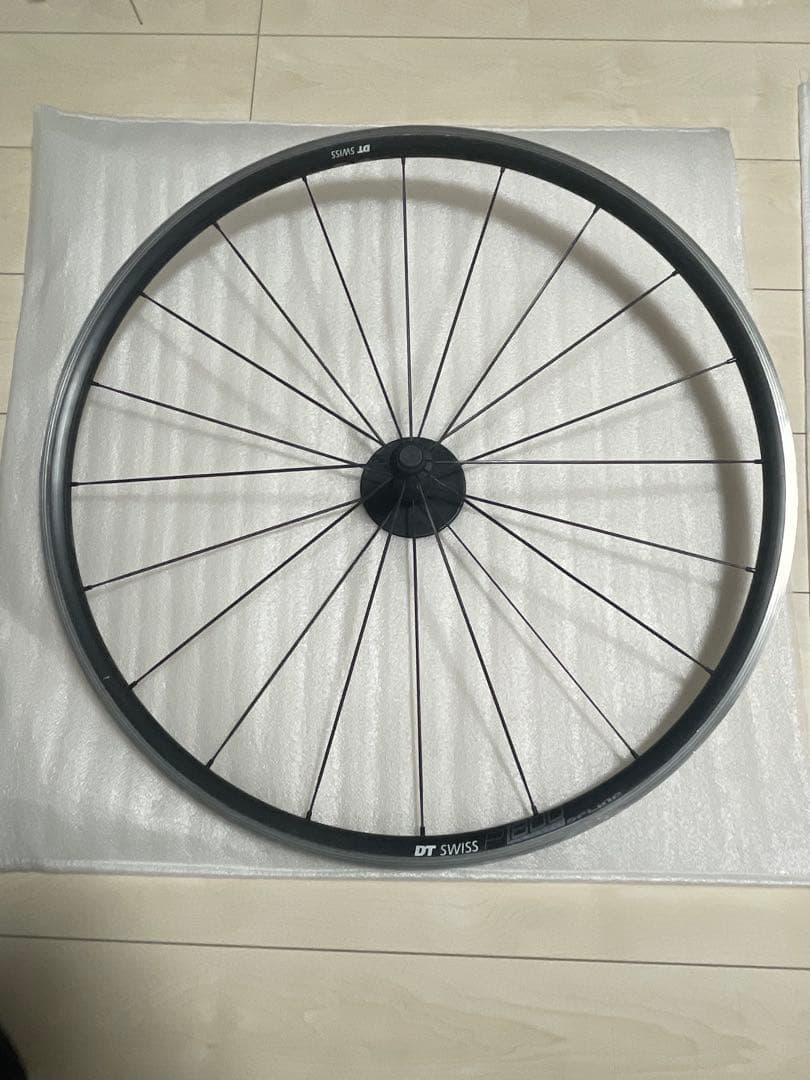 DT Swiss p1800spline スターラチェット化済み　チューブ2本
