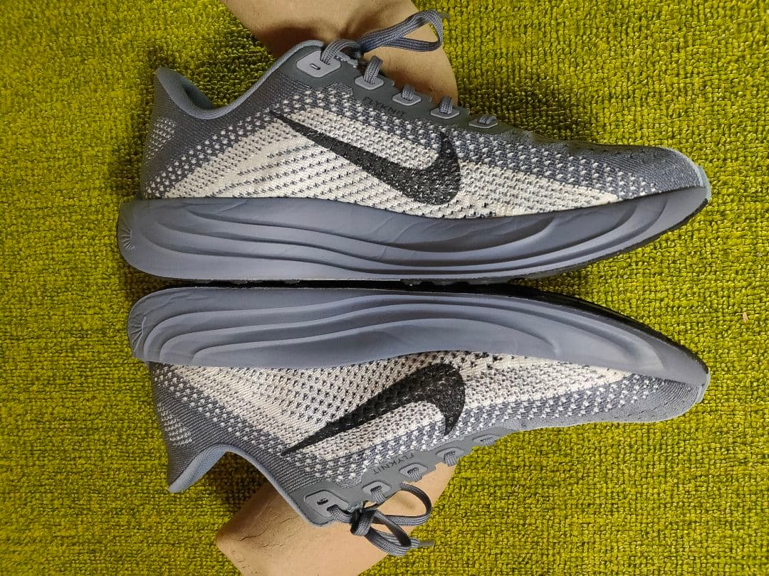 Nike ペガサスプラス27、5cm