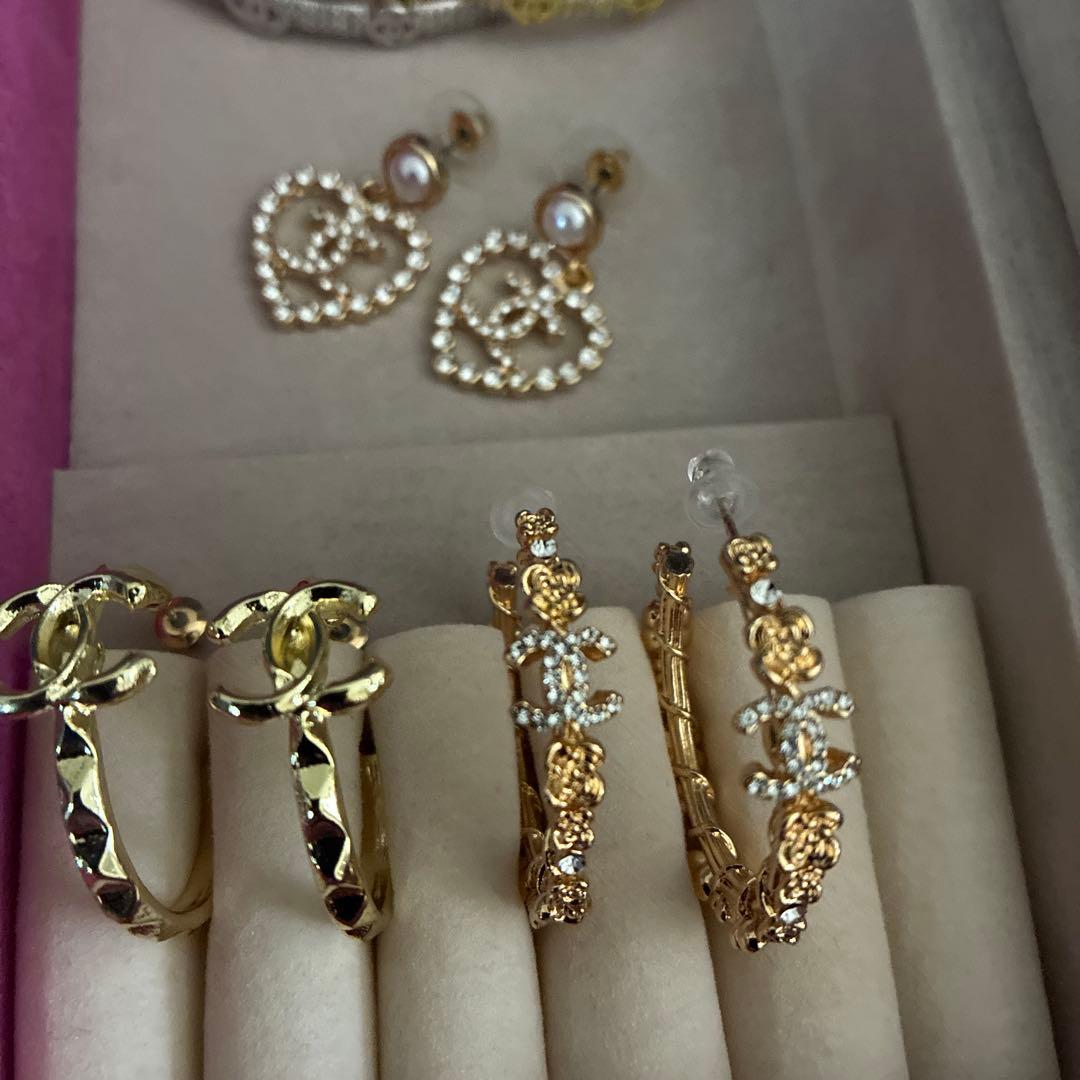 CHANEL ピアスとバングルセット