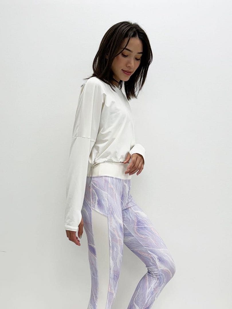 美品♡ アルヴォーブ ALBOVE ECO BLUE クロップド丈ヨガウェア