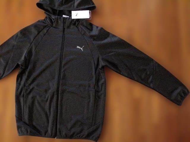 新品　PUMA　ジャージ上下セットMサイズ