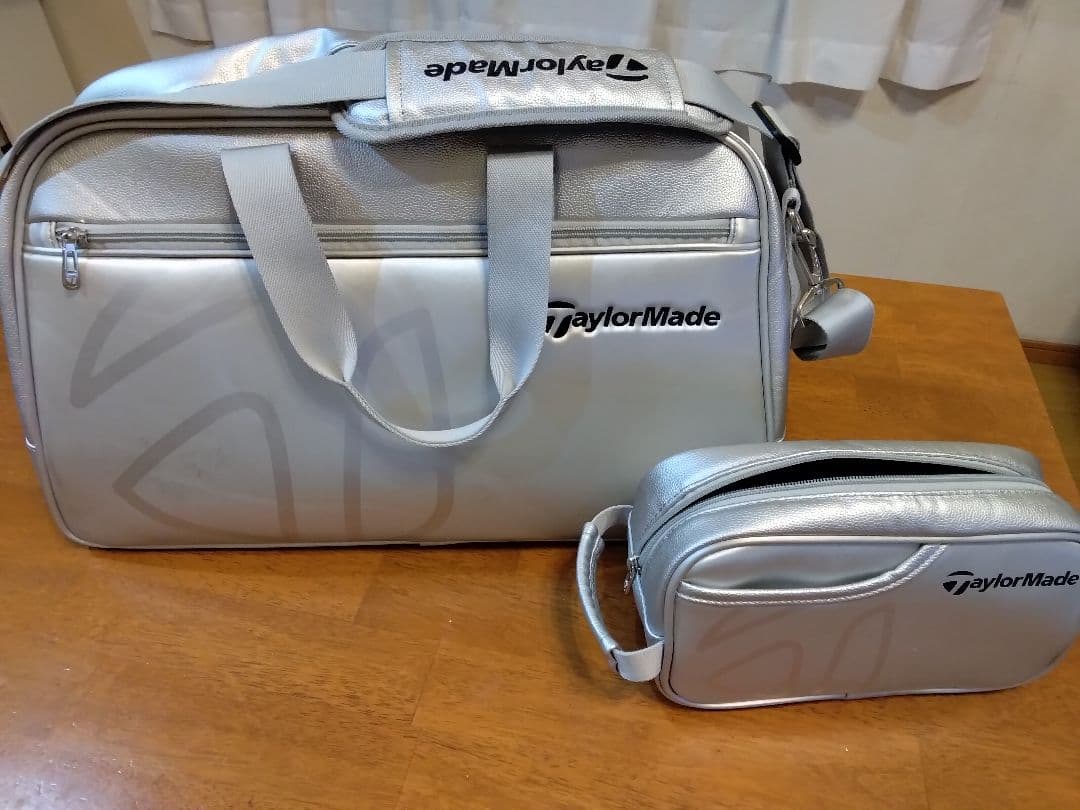 TaylorMade テーラーメイド シルバーゴルフバッグ カートポーチセット！