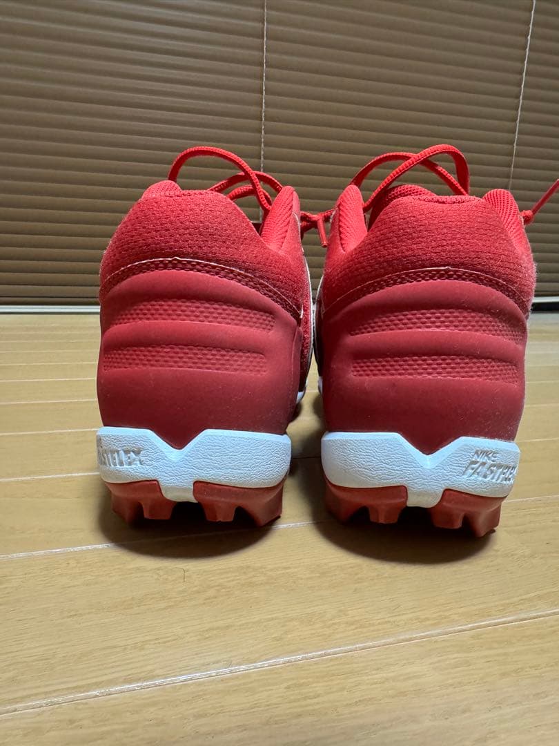 Nike Huarache レッド スパイクシューズ