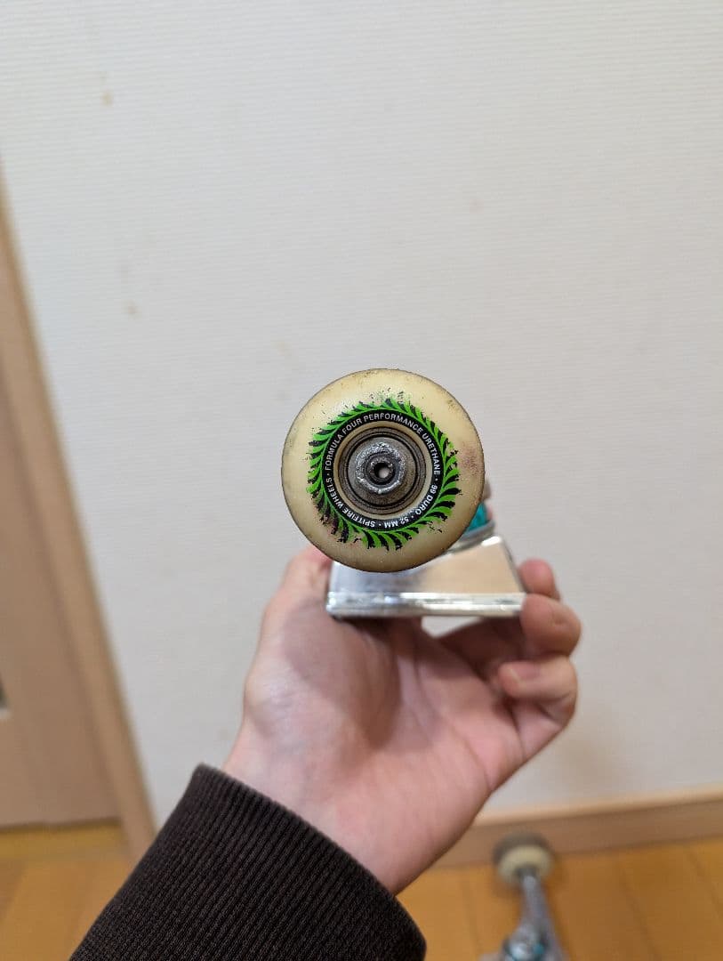 サンダー　ホローライト