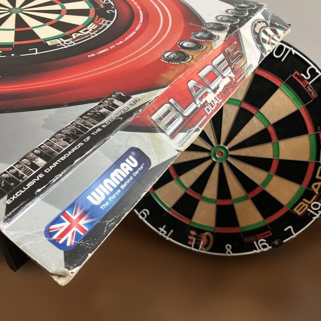 公式　Winmau Blade 5 ダーツボード　重厚　プロ　本格派　麻